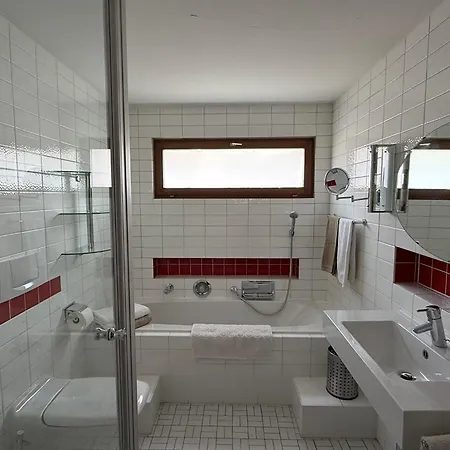 Haus Framinger 公寓 *