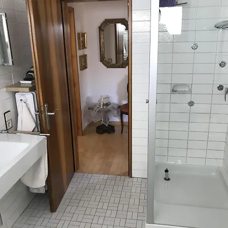 Haus Framinger 아파트 *